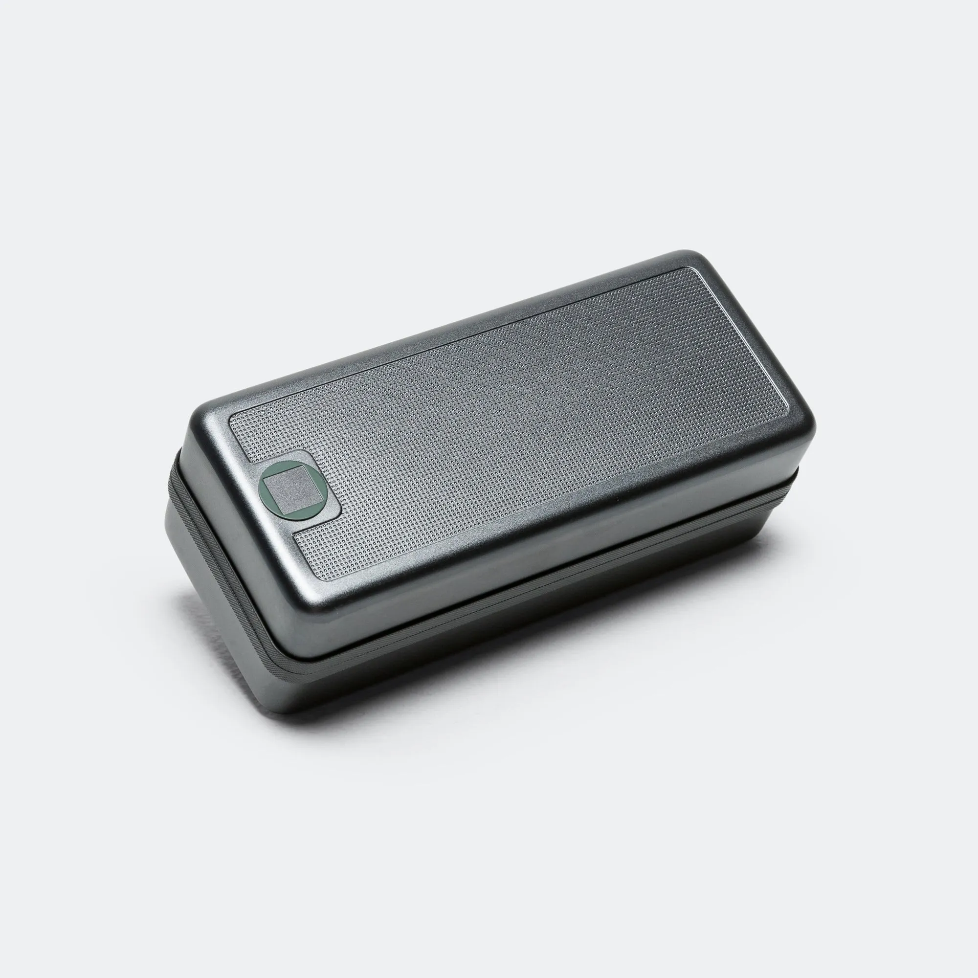 Eris - Brushed White Gold/Matte Black Palladium