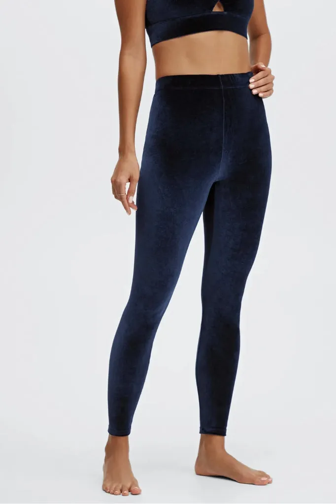 New Fabletics Emma Velour Leggings Navy Size M