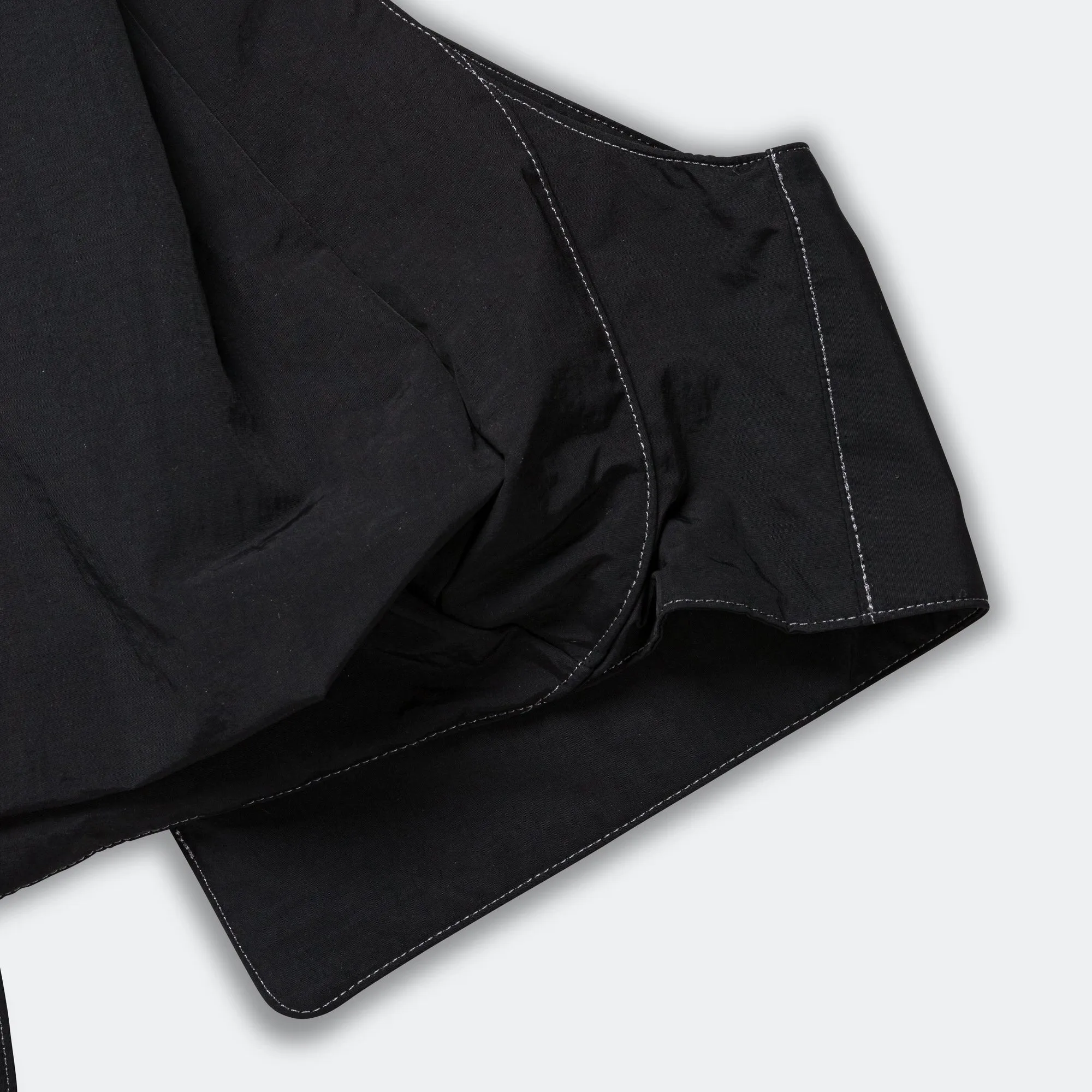 Triangolo Vest Backpack - Black