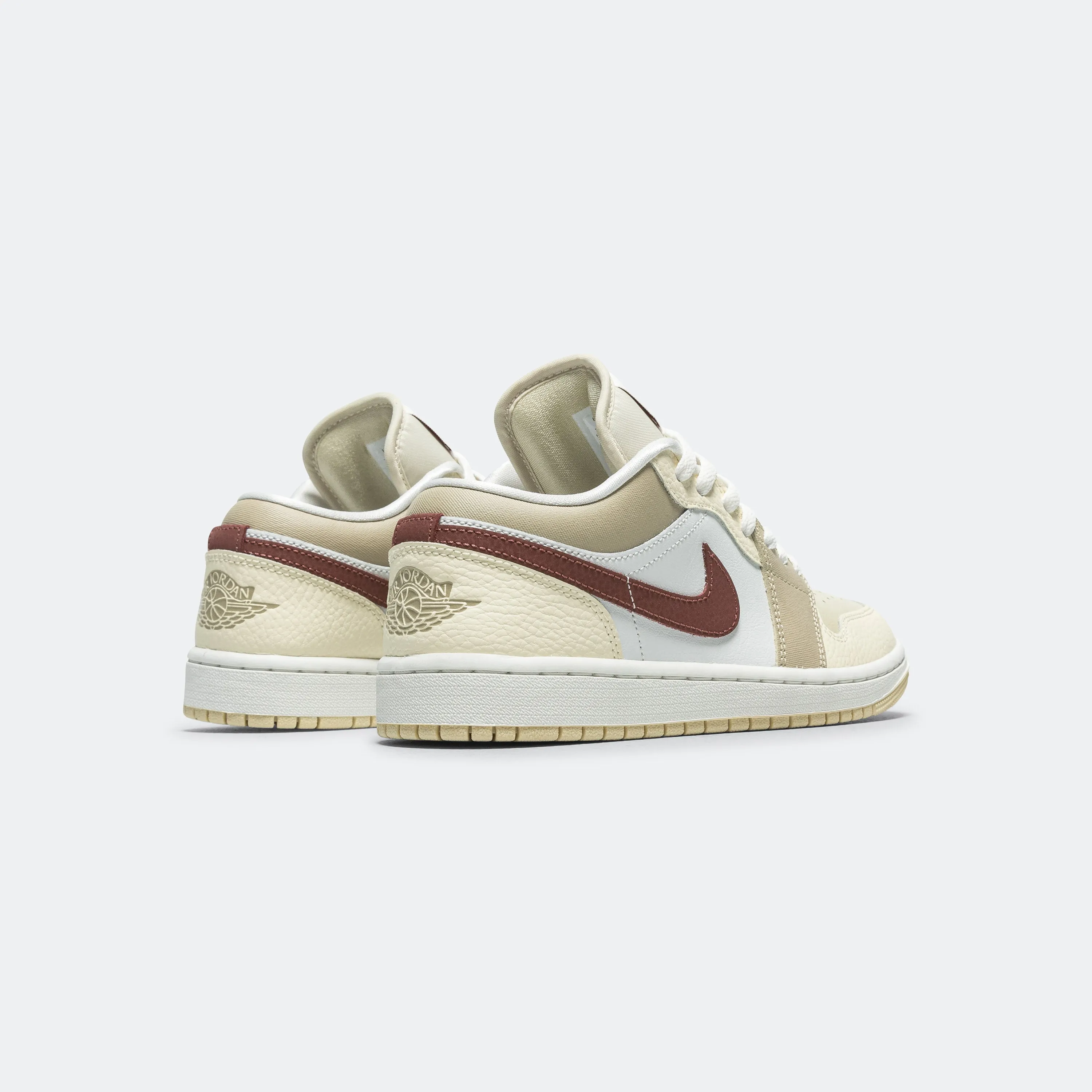 Womens Air Jordan 1 Retro Low - Summit White/Red Sepia-Desert Khaki